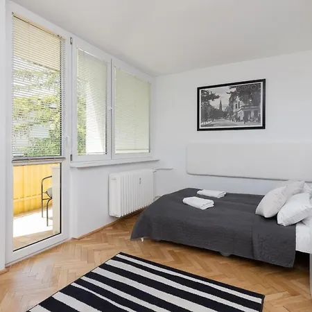 Studio With Balcony 300m To The Beach By Renters Apartman *