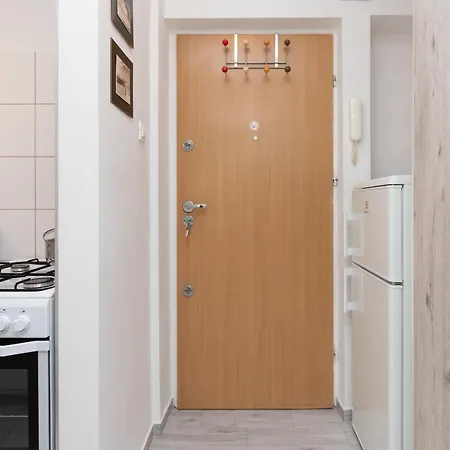 Apartman Studio With Balcony 300m To The Beach By Renters *